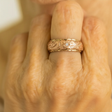 Винтидж пръстен с роза в златисто