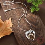 Колие с Пендент във Формата на Празно Сърце в Два Цвята