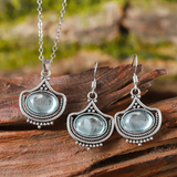 Винтидж комплект огърлица и обеци с овални синьоценни камъни