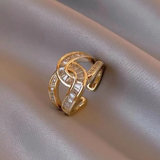 Отворен пръстен с двойно диамантено C и циркон