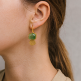 Винтидж зелени обеци от стъкло с златисти детайли