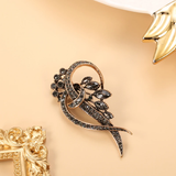 Елегантни черни обеци с цирконий