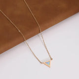 Колие от лунен камък - Триъгълно медальон