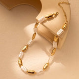 Винтидж Колие с Правоъгълни Златисти и Бели Перли